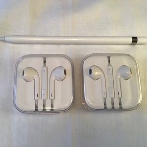 Apple Earbuds and Apple Pencil